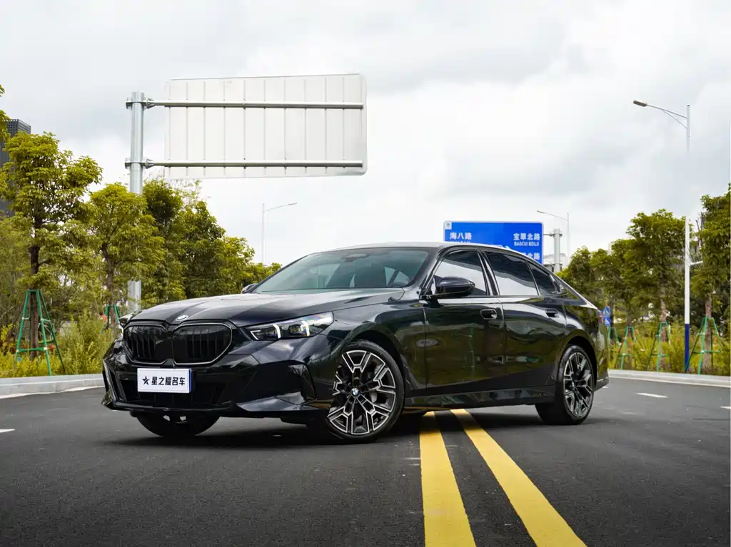BMW 5 Series 2026 Model 530Li Grandeur Edition M Sport Package