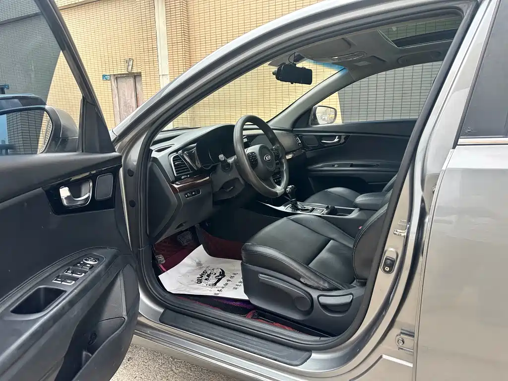 Kia K4 2014 1.8L Automatic GLS