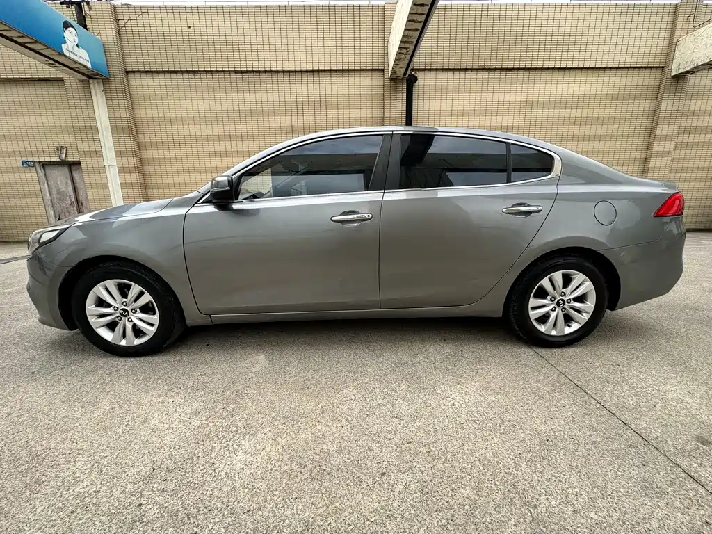 Kia K4 2014 1.8L Automatic GLS