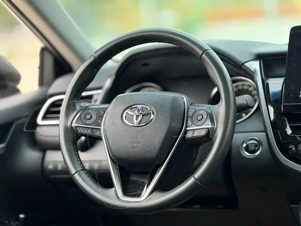 Camry 2023 2.0G Luxury Edition