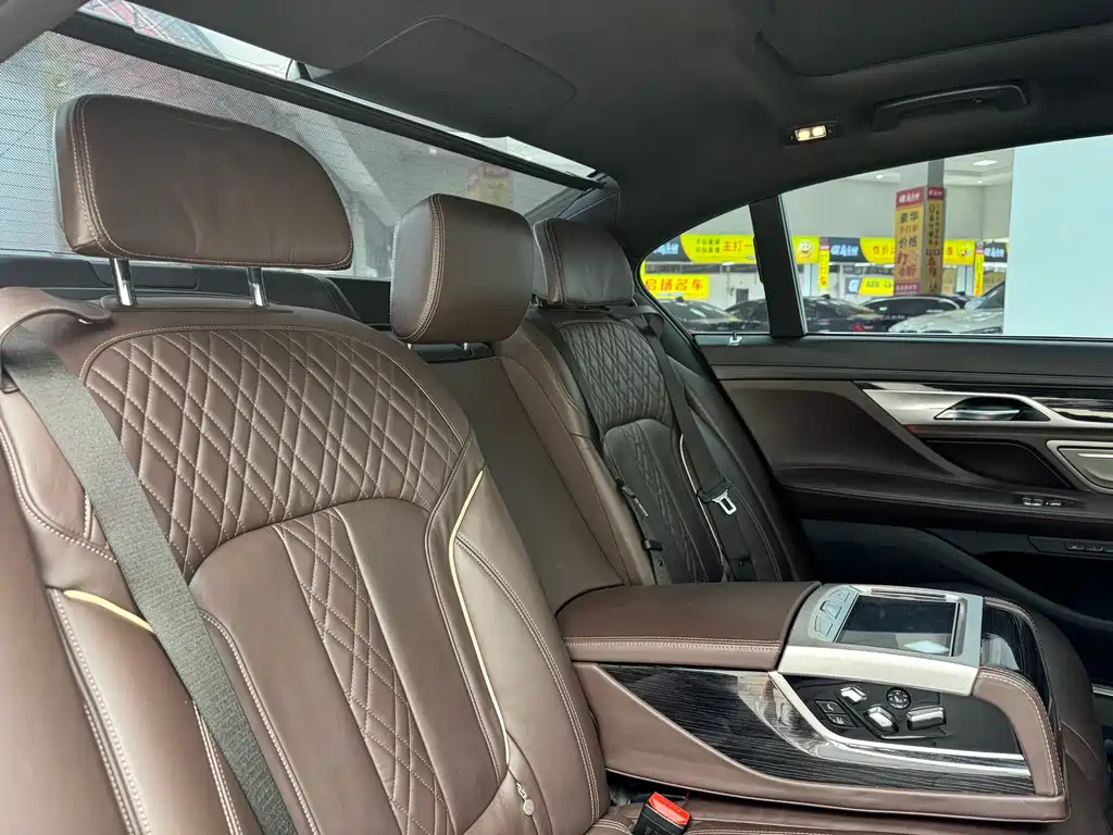 BMW 7 Series 2019 Model Facelift 730Li M Sport Package