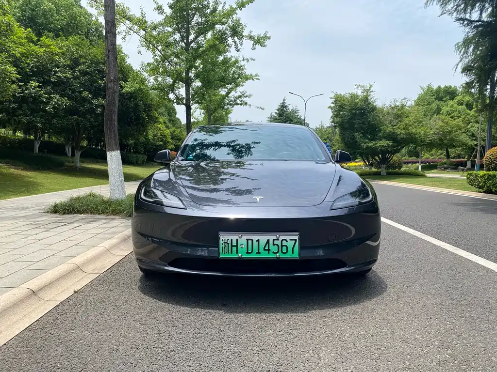 Model 3 Rear-Wheel Drive 2023