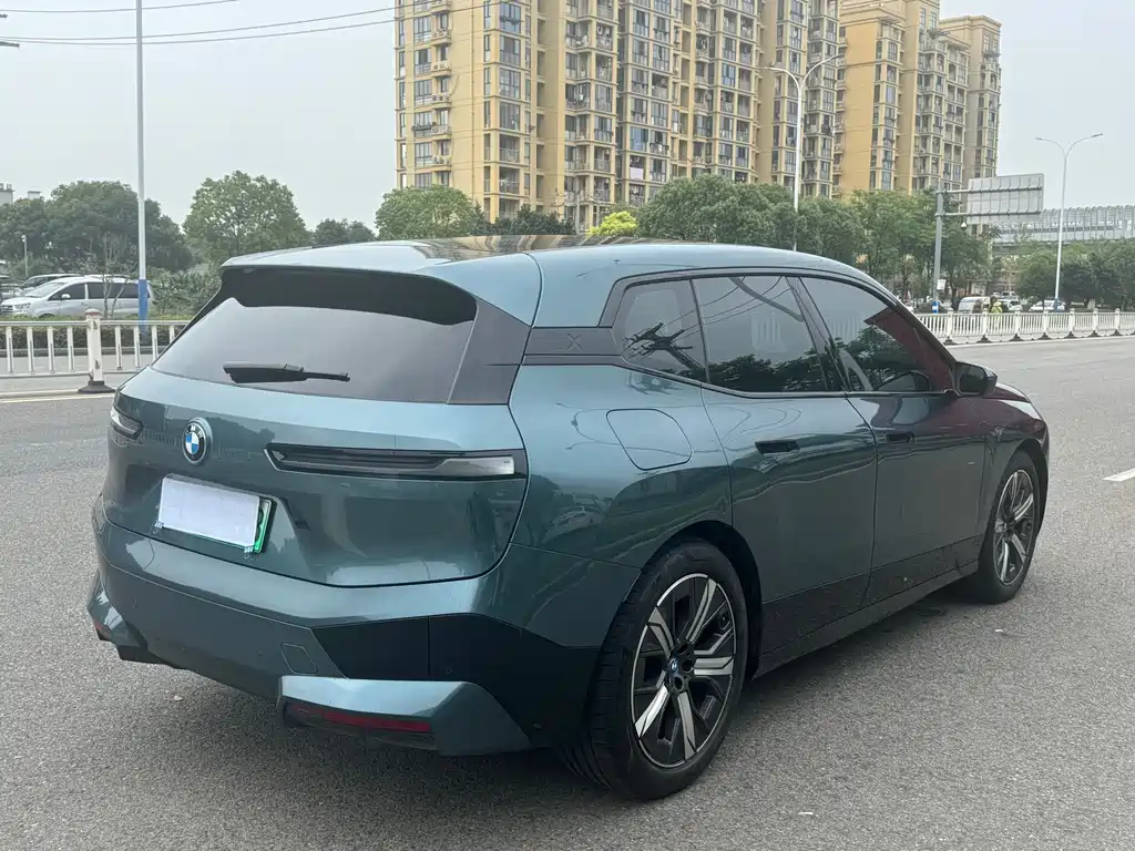 BMW iX xDrive40 2023