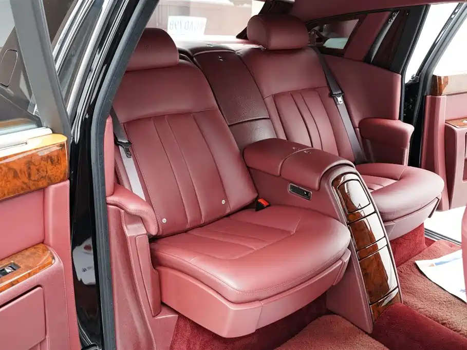 Phantom 2013 Edition 6.7L Extended Wheelbase