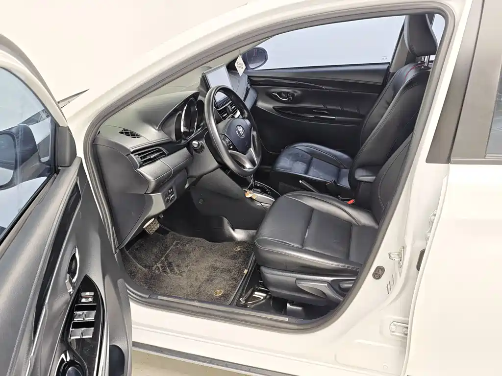 Yaris L 2022款 Yaris X 1.5L CVT Luxury Plus Edition