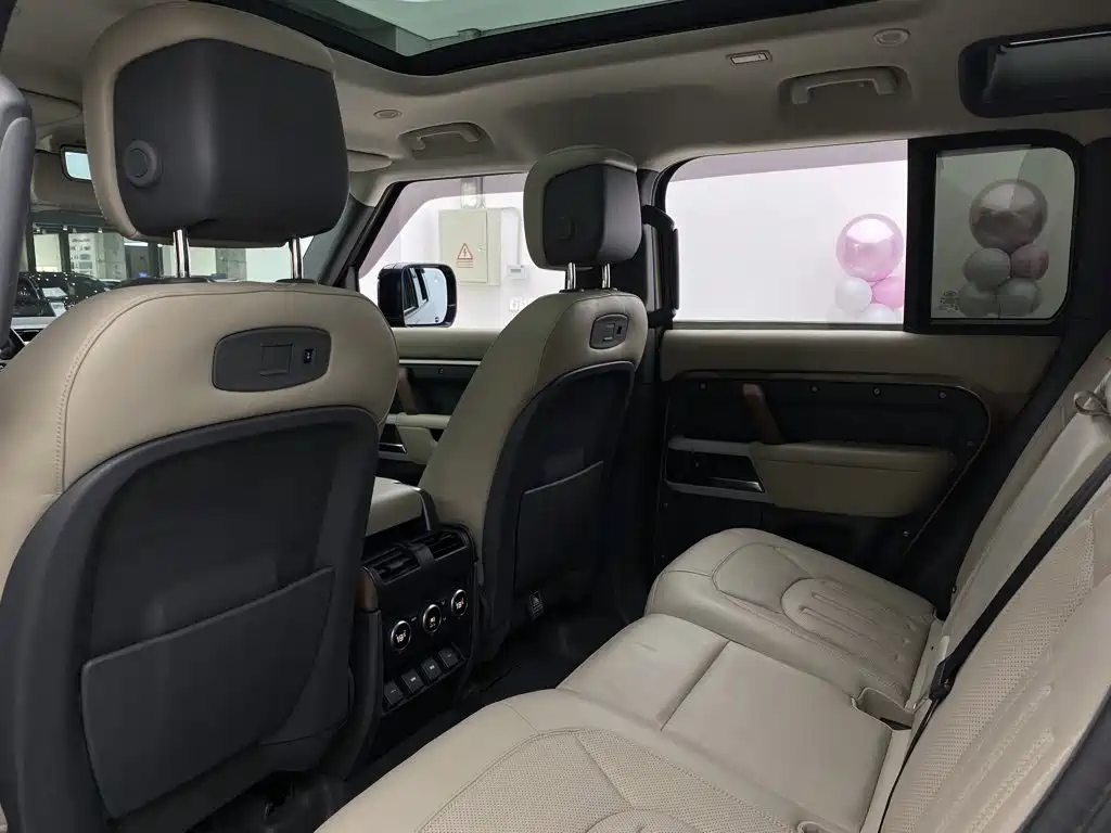 Land Rover Defender 2020 110 P400 HSE