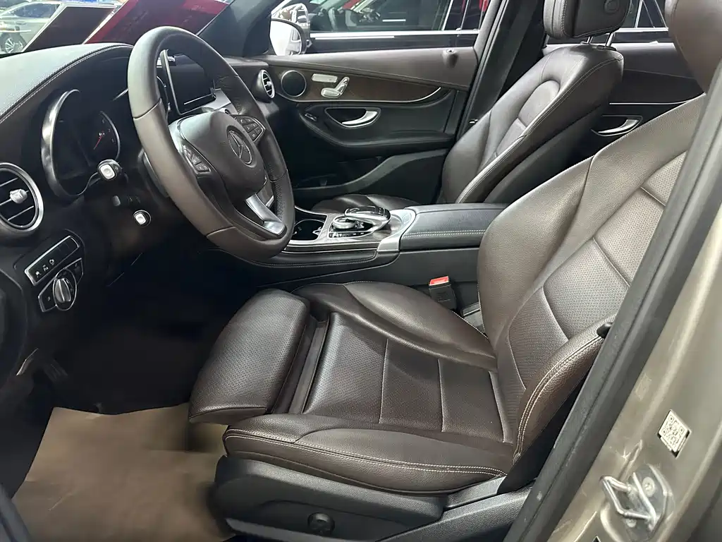 Mercedes-Benz GLC 2019 GLC 300 L 4MATIC Dynamic Edition