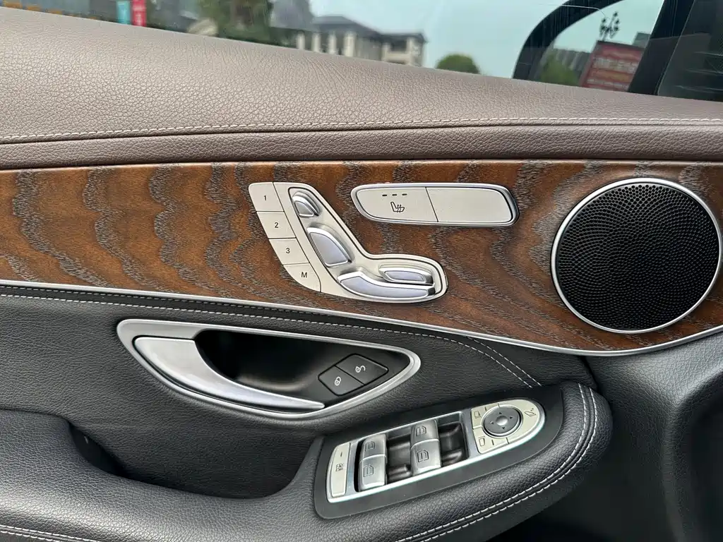 Mercedes-Benz GLC 2019 GLC 300 L 4MATIC Dynamic Edition