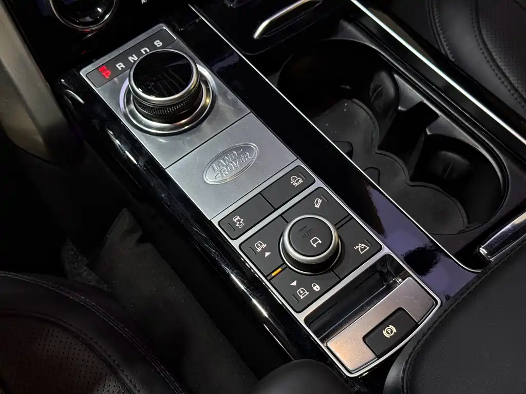 Range Rover 2022 3.0T P400 HSE China Specification