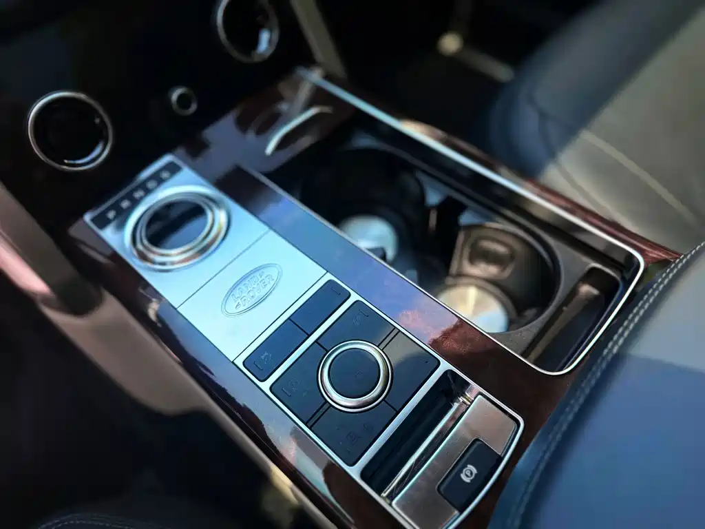 Range Rover 2021 3.0 L6 Legacy Edition