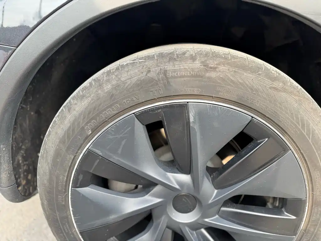 Model Y 2024 Rear-Wheel Drive Edition