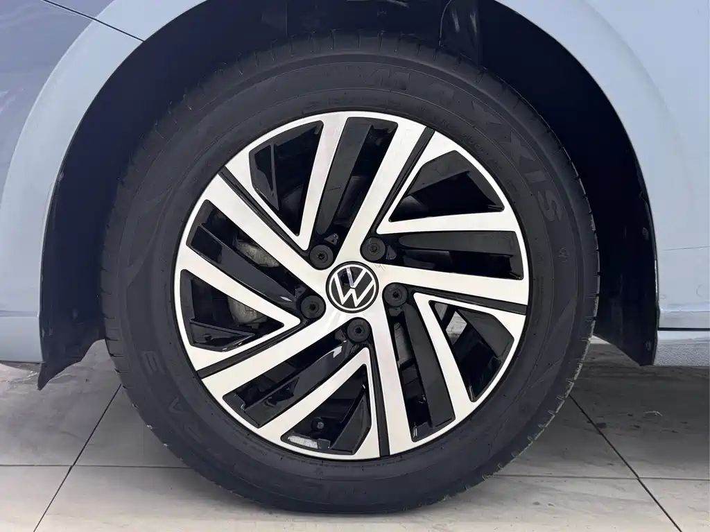 Lingyi 2023 Model 1.5L Automatic Five Million Edition