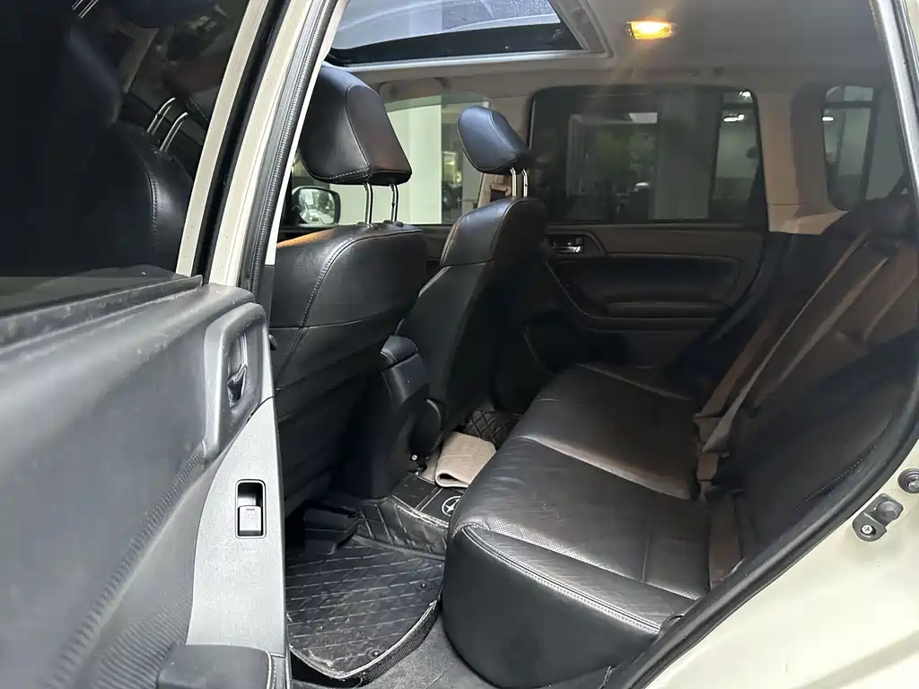 Forester 2015 2.0i Special Edition Commemorative Version