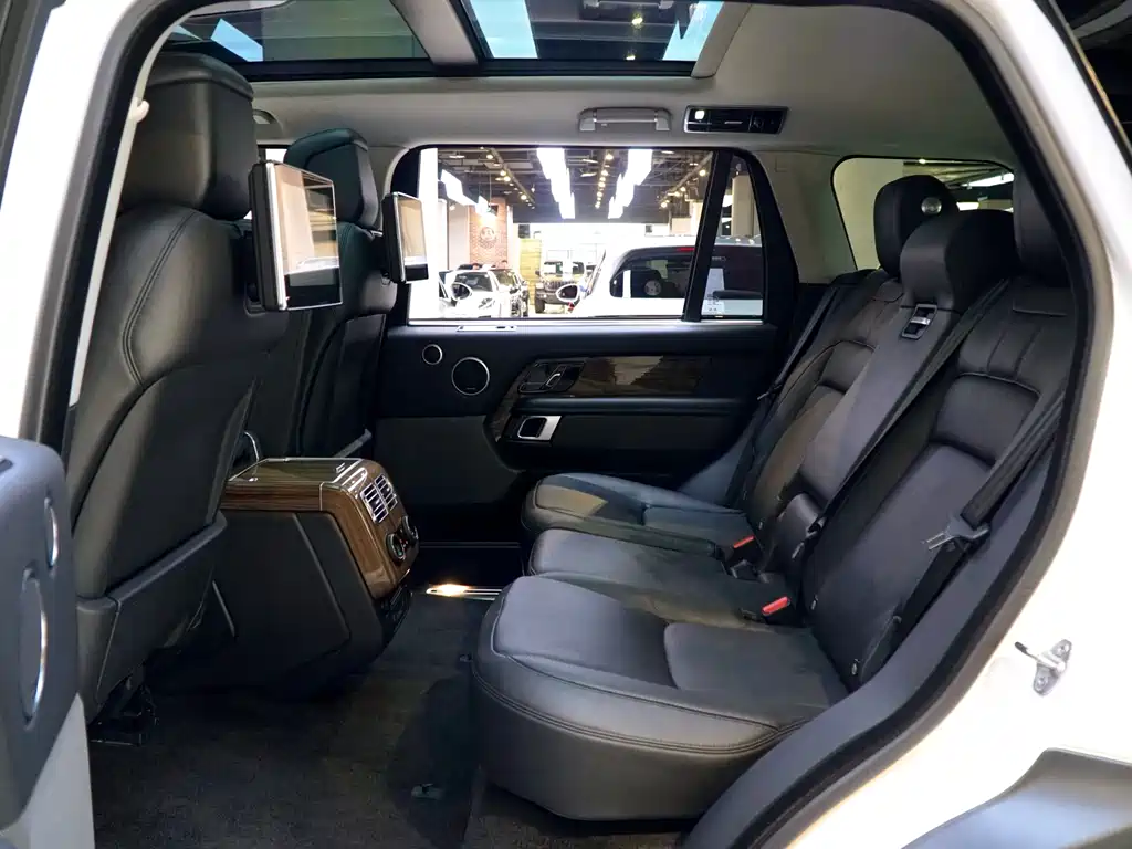 Range Rover 2019 3.0 SC V6 Long Wheelbase Edition