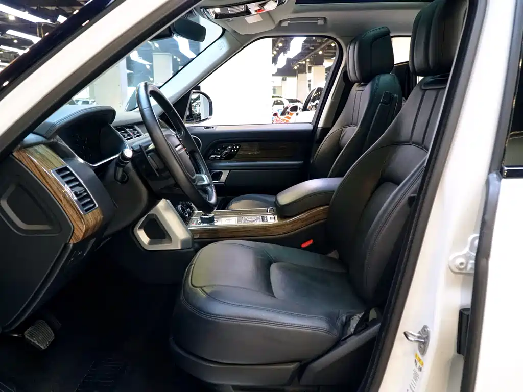 Range Rover 2019 3.0 SC V6 Long Wheelbase Edition