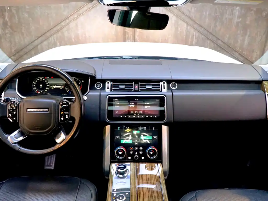 Range Rover 2019 3.0 SC V6 Long Wheelbase Edition