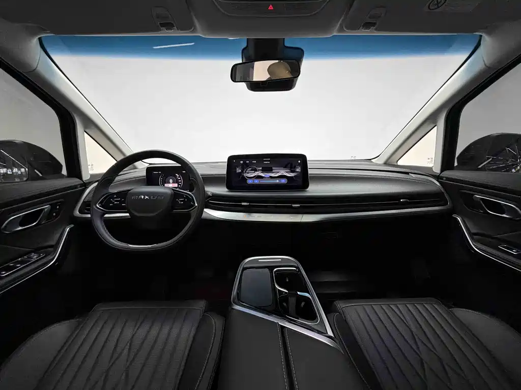 Dongfeng Fengguang G90 2022 2.0T Star Cloud 7-seat Edition