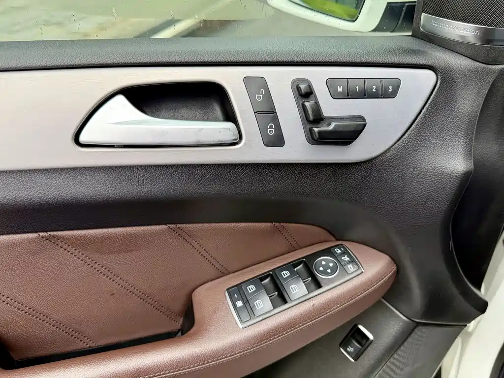 Mercedes-Benz M-Class AMG 2012 Model AMG ML 63