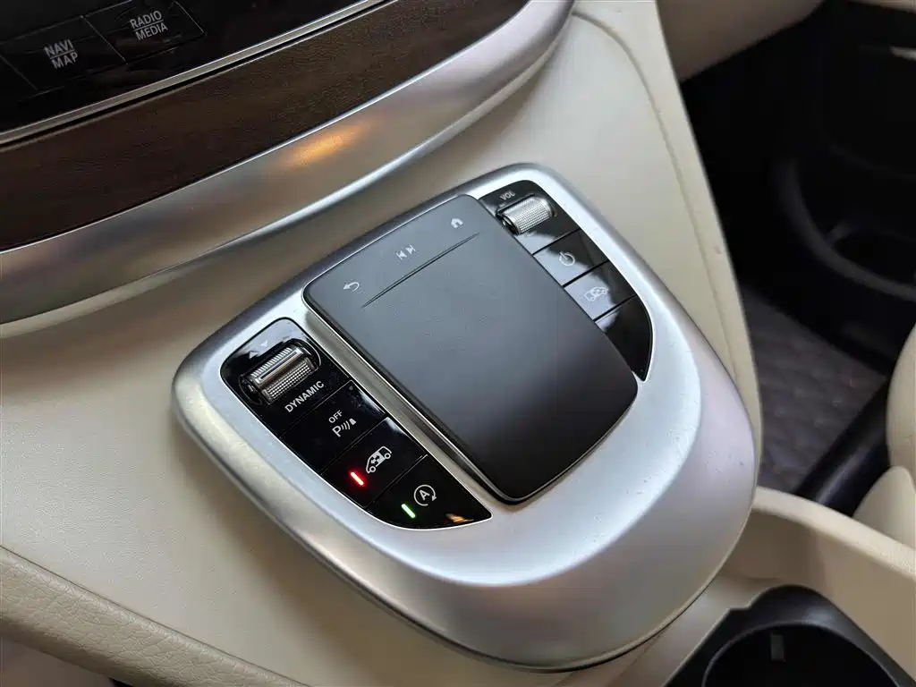 Mercedes-Benz V-Class 2020 V 260 Prestige Edition