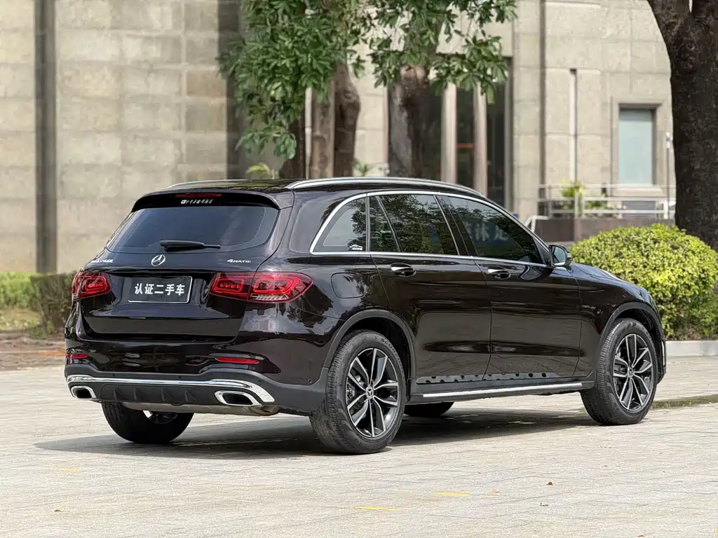 Mercedes GLC 2021 260 L 4MATIC Dynamic Edition