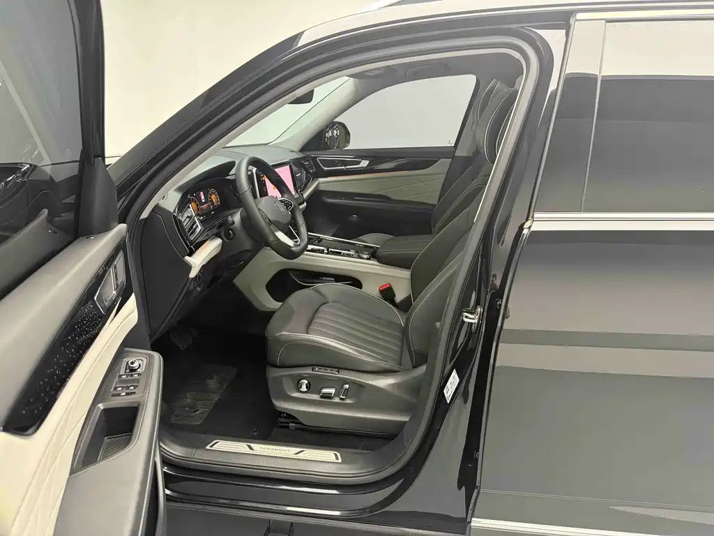 Tayron 2023 380TSI 4x4 Premium Luxury Edition
