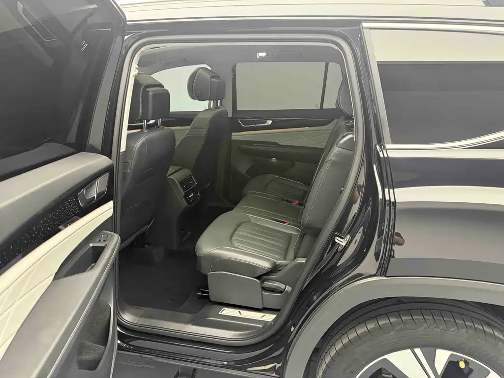 Tayron 2023 380TSI 4x4 Premium Luxury Edition