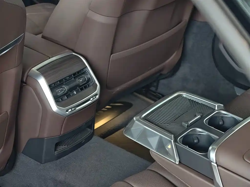 BMW 7 Series 2023 740Li Leading Edition M Sport Package