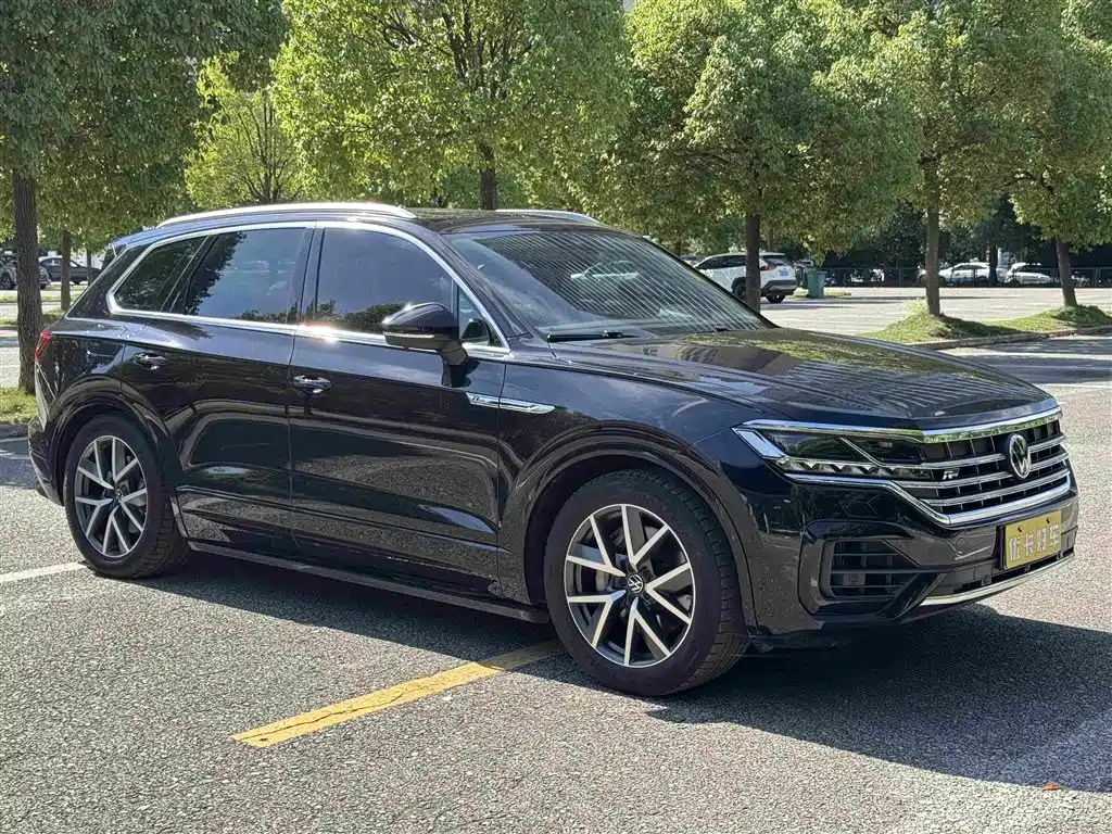 Touareg 2021 3.0 TSI Rishang Edition Classic Sport Package