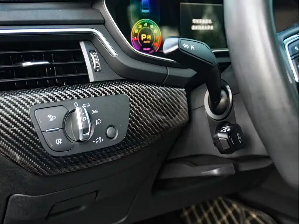 Audi A4L 2020 40 TFSI quattro Luxury Dynamic Edition