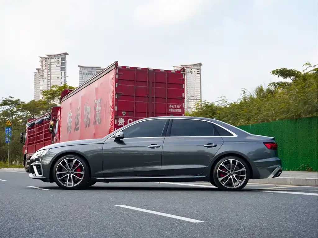 Audi A4L 2020 40 TFSI quattro Luxury Dynamic Edition