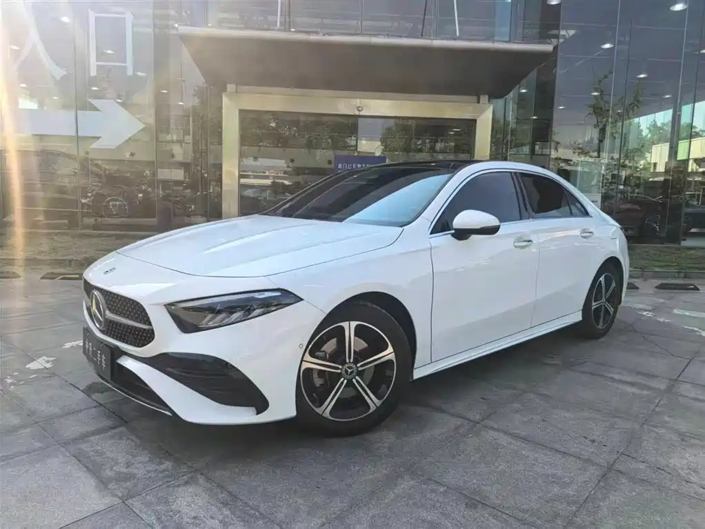 Mercedes-Benz A-Class 2023 A 200 L Fashion Edition