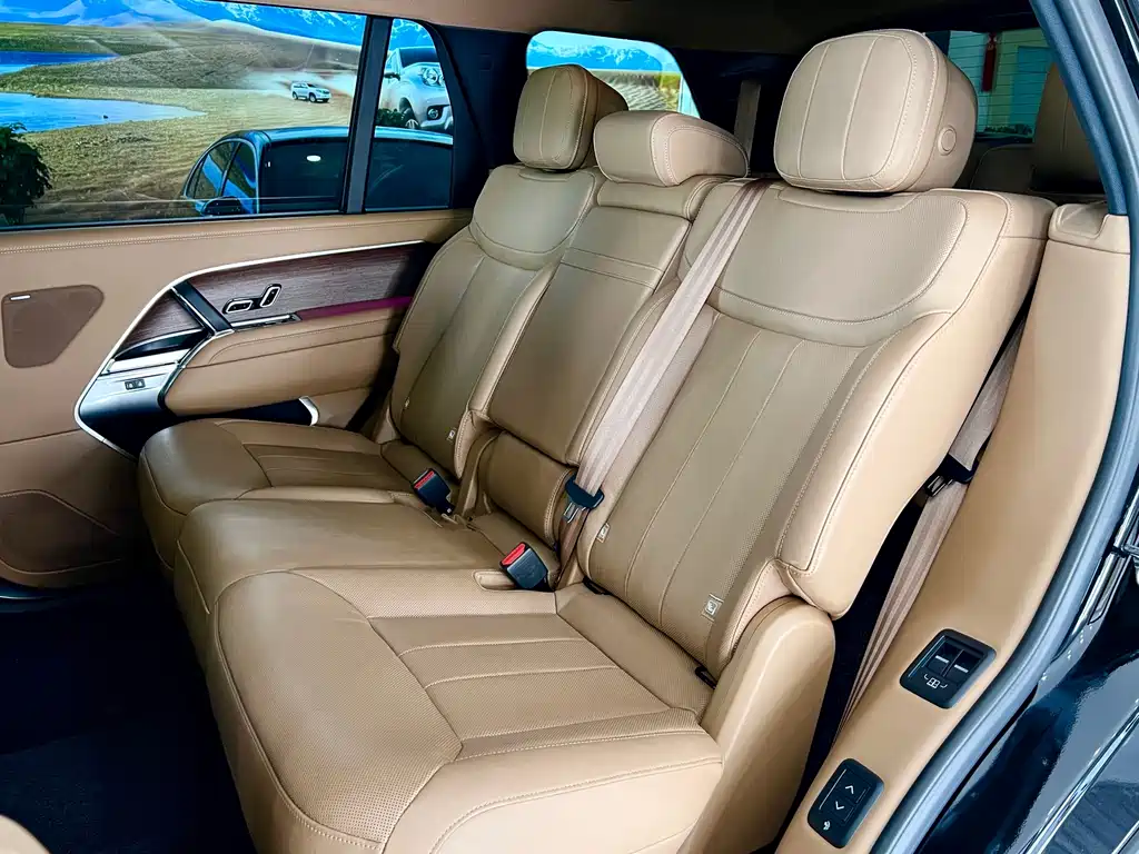 Range Rover 2024 Edition 3.0 L6 400PS Grand Extended 7-seater