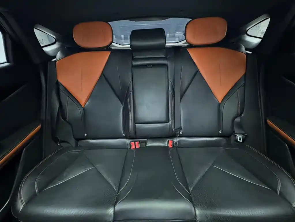 Changan UNI-V 2022 Model 1.5T Prestige Edition
