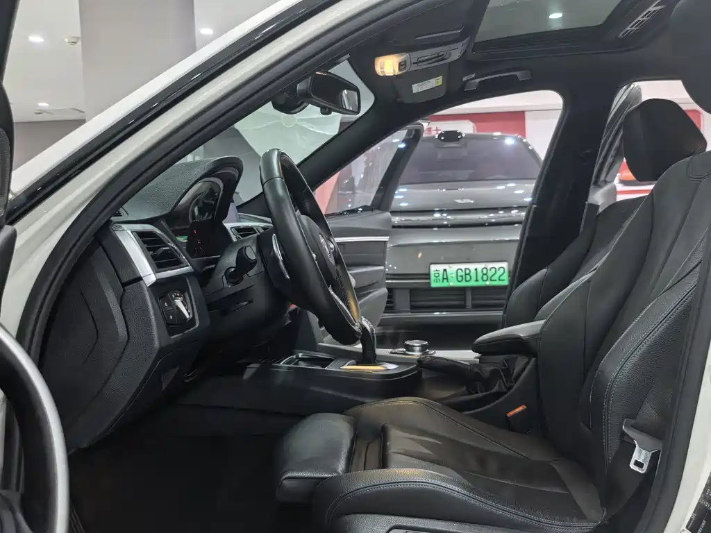 BMW 3 Series 2018 330i M Sport Nightshade Edition