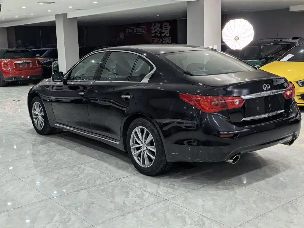 Infiniti Q50L 2015 2.0T Enjoyment Edition