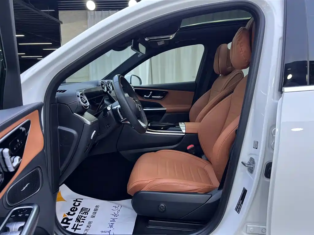 Mercedes-Benz GLC 2023 300 L 4MATIC Luxury 7-seat