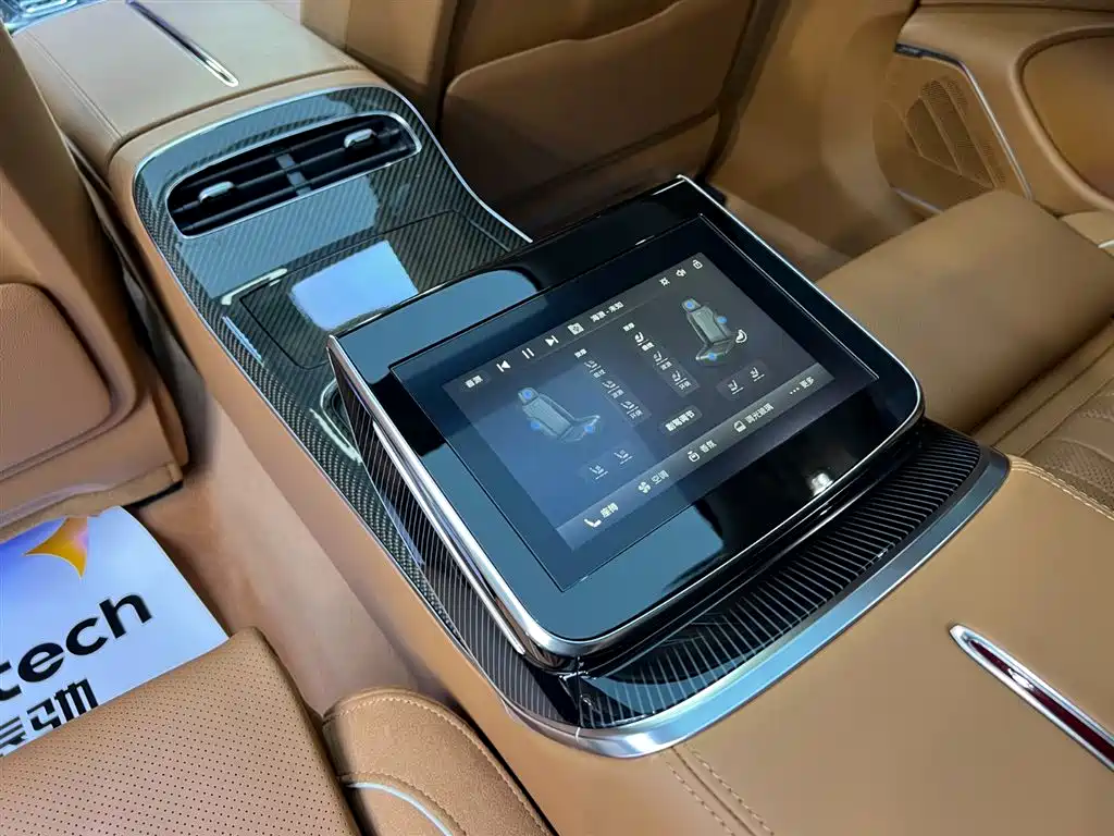 Hongqi H9 2025 Edition 3.0T All-Wheel Drive Flag Leadership Private Enjoyment Style Version 4-Seater