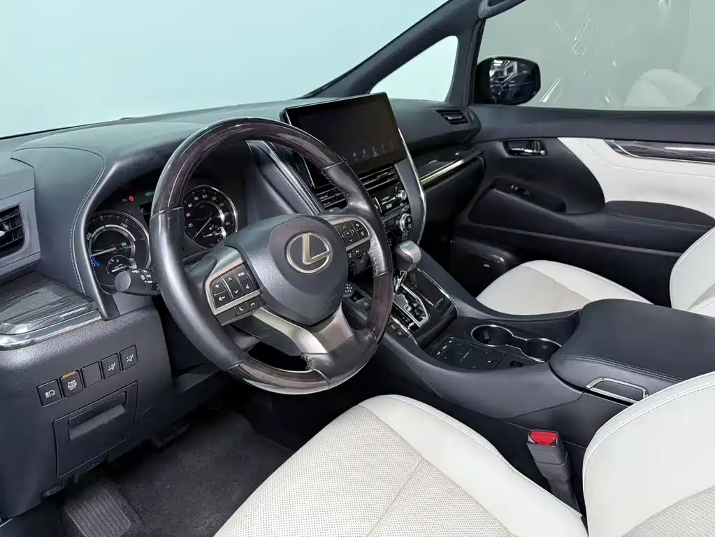 Lexus LM 2020 300h Four-Seater Imperial Edition