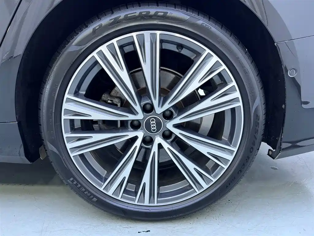 Audi A6L 2023 Facelift 45 TFSI quattro Premium Dynamic Edition