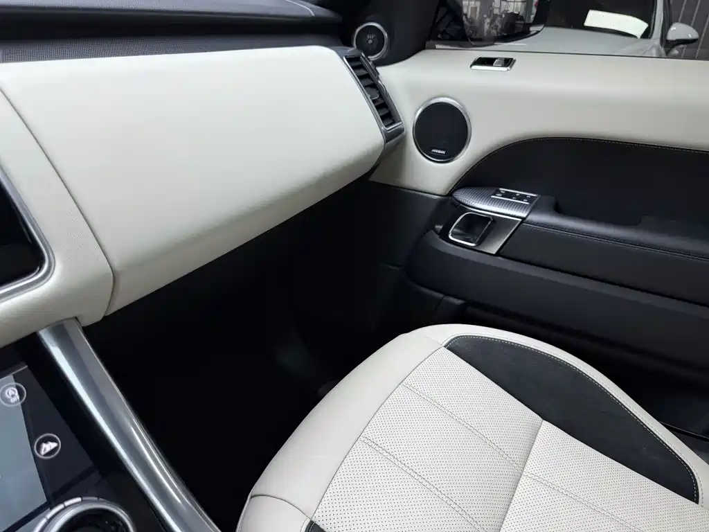 Range Rover Sport 2020 3.0 L6 SE