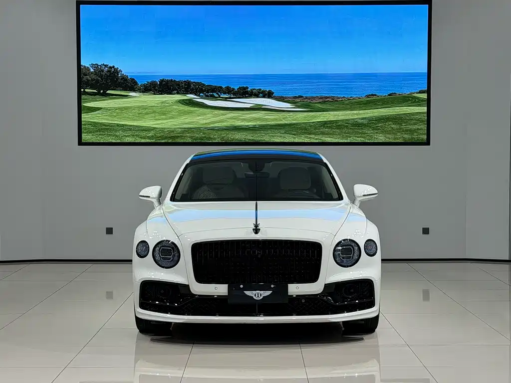 Ferari 2022 Model 4.0T V8 Standard Edition