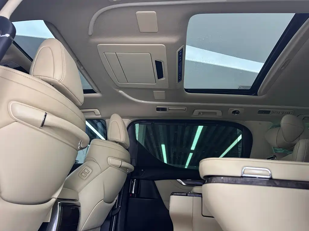 Alphard 2021款 Hybrid 2.5L Zhenxiang Edition
