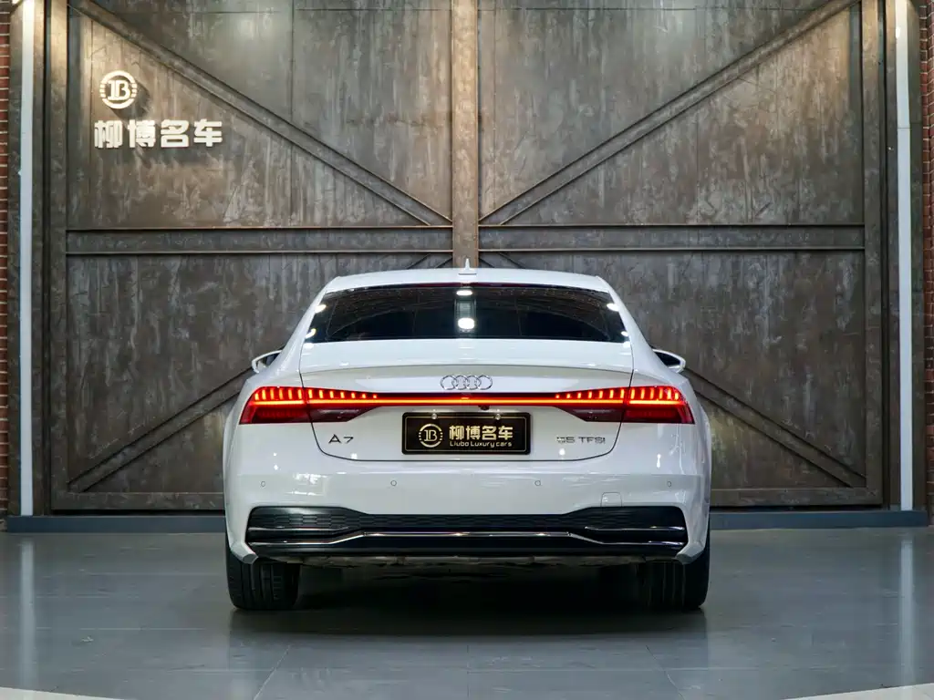 Audi A7 2022 model 45 TFSI Premium Selection