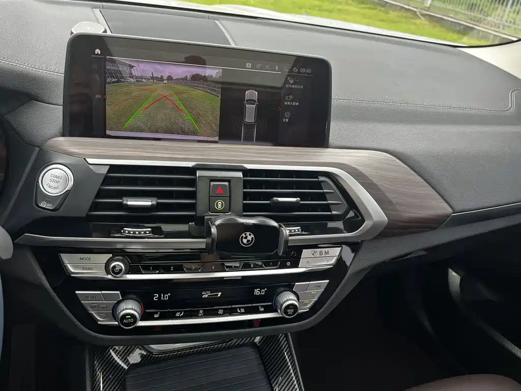 BMW X3 2021 xDrive28i Luxury Package