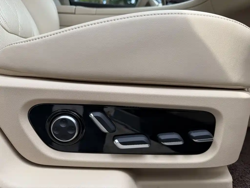 SWM M9 2024 Edition Range-Extended Max Version 42kWh 6-Seater Model