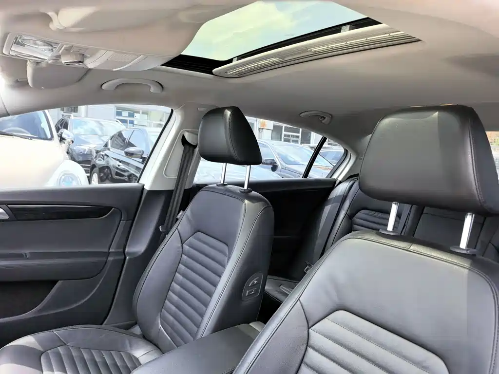 Magotan 2012 1.8TSI Luxury Edition