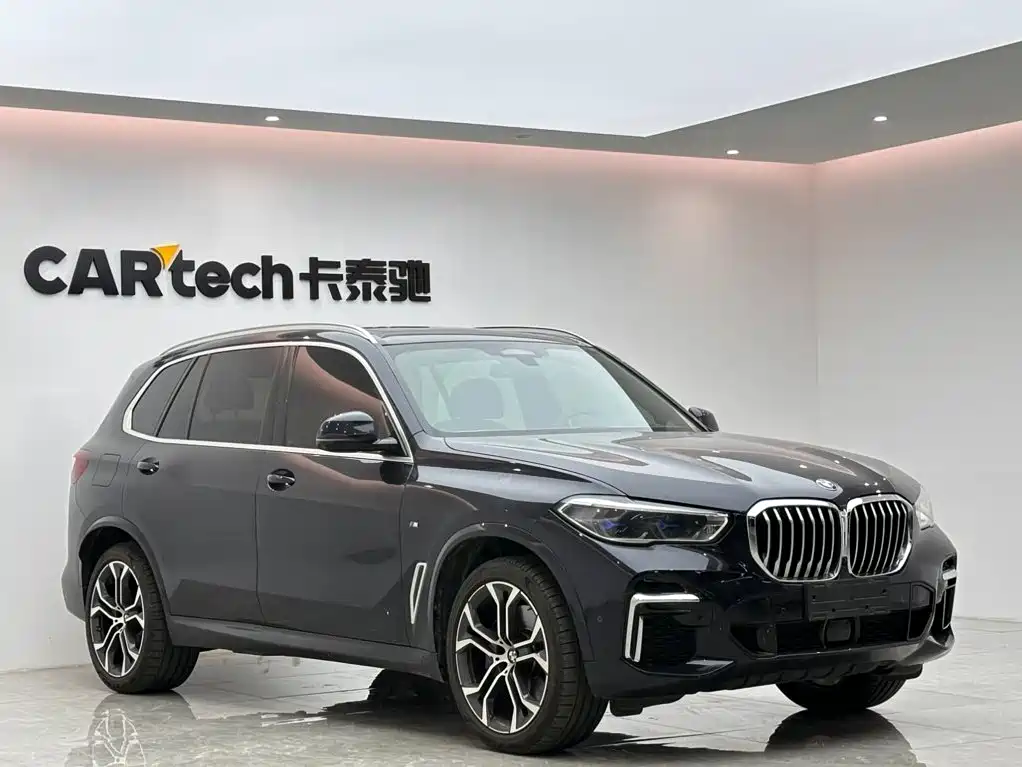 BMW X5 2022 xDrive 40Li M Sport Package