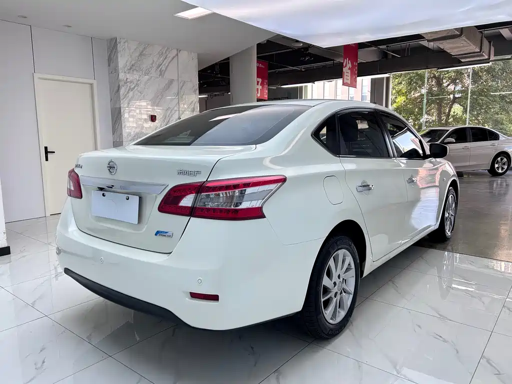 Sentra 2014 1.6 XV CVT Prestige Edition