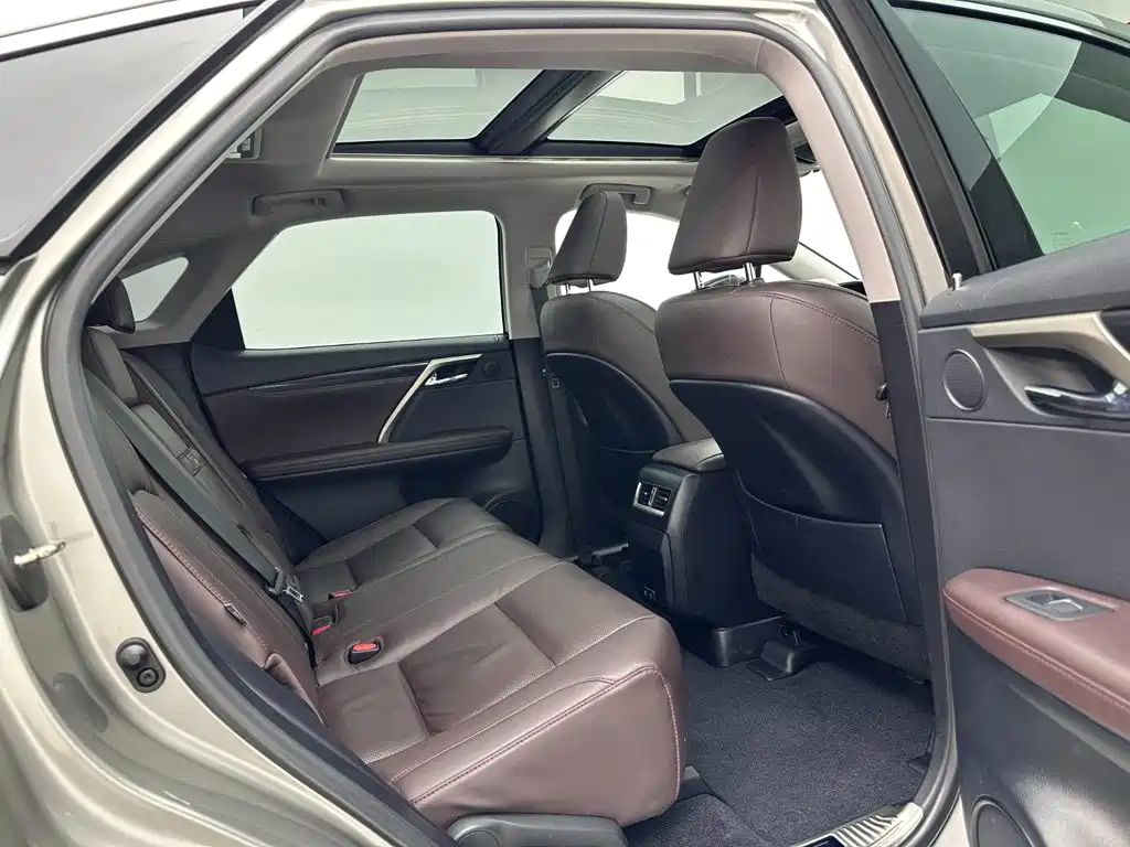 Lexus RX 2020 Facelift 300 4WD Elegant Edition