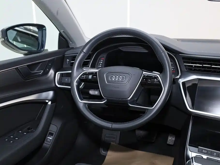 Audi A7L 2024 45TFSI S-line Zhumeng Edition Liucheng Package